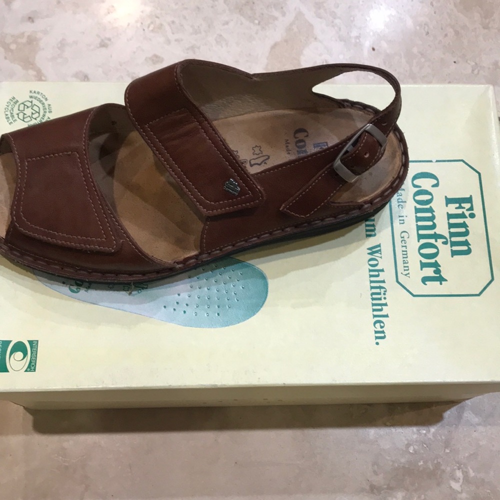 Brand new Finn Comfort Nappa Seda Schwartz